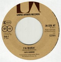 Fats Domino - I'm walkin' + It keeps raining (Vinylsingle)